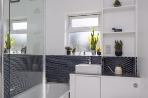 Photo 16- click for photo gallery